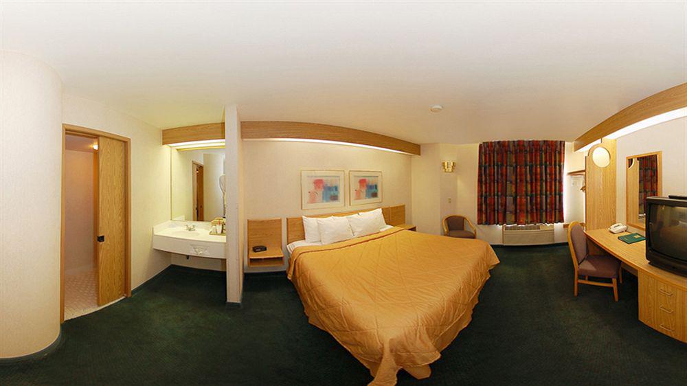 Sleep Inn Ontario Exterior foto